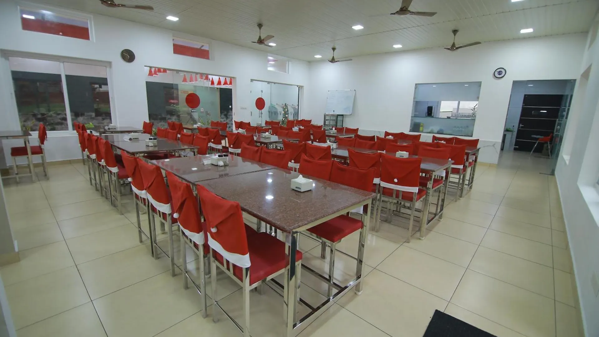 Pitstop21 Athirappilly 인도